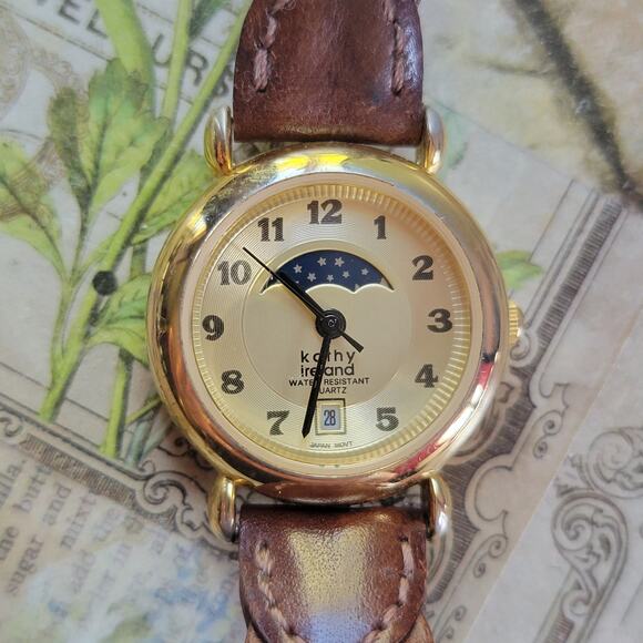 Vintage Watches Kathy Ireland Moonphase Quartz Watch Leather Band Japan - Picture 2 of 10